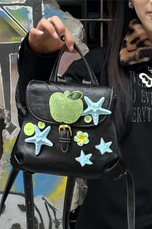 Y2K Small Backpack with Hello Kitty Cat Design, Diamond-Studded Mini Bag for Spicy Girl Streetwear Fashion