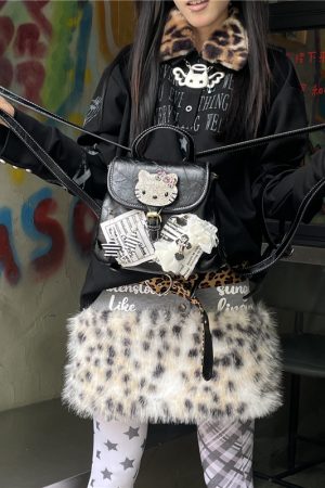 Y2K Small Backpack with Hello Kitty Cat Design, Diamond-Studded Mini Bag for Spicy Girl Streetwear Fashion