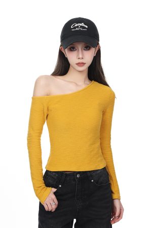 Yellow Off-Shoulder Long Sleeve T-Shirt for Women - Slim Fit Flattering Base Layer, Spring 2025 Korean Style Top