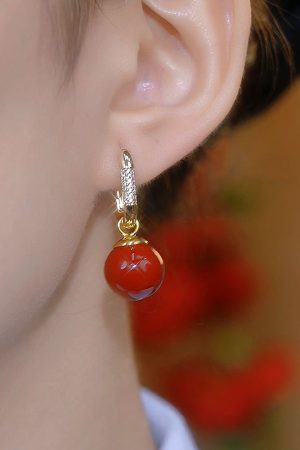 Zircon Red Bead Ear Clips for Autumn-Winter 2025, Light Luxury High-End Earrings, Trendy Niche Design Jewelry