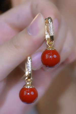 Zircon Red Bead Ear Clips for Autumn-Winter 2025, Light Luxury High-End Earrings, Trendy Niche Design Jewelry